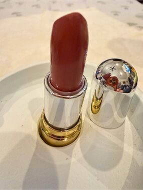 Winky Lux Creamy Mauve-Brown Bullet Lipstick